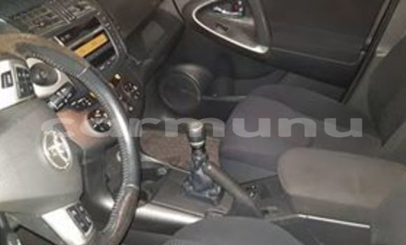 Acheter Occasion Voiture Toyota RAV4 Gris à Brazzaville, Commune de Brazzaville Acheter Occasion Voiture Toyota RAV4 Gris à Brazzaville, Commune de Brazzaville