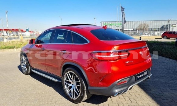 Acheter Occasion Voiture Mercedes-Benz GLE Coupe Rouge à Import - Dubai, Région de la Bouenza Acheter Occasion Voiture Mercedes-Benz GLE Coupe Rouge à Import - Dubai, Région de la Bouenza