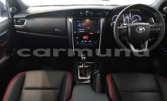 Buy Used Toyota Fortuner White Car in Import - Dubai in Region of Bouenza Buy Used Toyota Fortuner White Car in Import - Dubai in Region of Bouenza