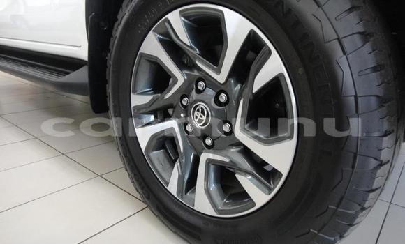 Buy Used Toyota Fortuner White Car in Import - Dubai in Region of Bouenza Buy Used Toyota Fortuner White Car in Import - Dubai in Region of Bouenza