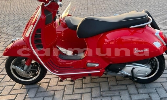 Buy Used Vespa GTS Red Bike in Brazzaville in Municipality of Brazzaville
