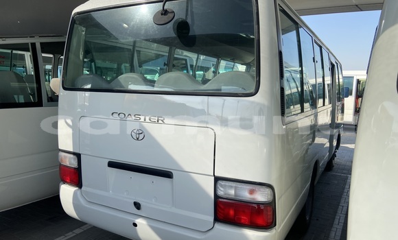 Acheter Occasion Voiture Toyota Coaster Bleu à Pointe–Noire, Région du Kouilou Acheter Occasion Voiture Toyota Coaster Bleu à Pointe–Noire, Région du Kouilou