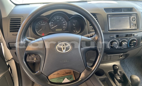Acheter Occasion Voiture Toyota Hilux Blanc à Brazzaville, Commune de Brazzaville Acheter Occasion Voiture Toyota Hilux Blanc à Brazzaville, Commune de Brazzaville
