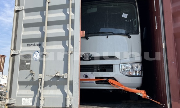 Acheter Neuf Voiture Toyota Coaster Blanc à Brazzaville, Commune de Brazzaville Acheter Neuf Voiture Toyota Coaster Blanc à Brazzaville, Commune de Brazzaville