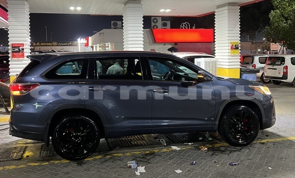 Acheter Occasion Voiture Toyota Highlander Bleu à Brazzaville, Commune de Brazzaville Acheter Occasion Voiture Toyota Highlander Bleu à Brazzaville, Commune de Brazzaville