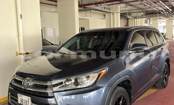 Acheter Occasion Voiture Toyota Highlander Bleu à Brazzaville, Commune de Brazzaville Acheter Occasion Voiture Toyota Highlander Bleu à Brazzaville, Commune de Brazzaville