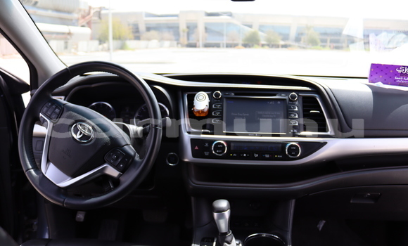 Acheter Occasion Voiture Toyota Highlander Bleu à Brazzaville, Commune de Brazzaville Acheter Occasion Voiture Toyota Highlander Bleu à Brazzaville, Commune de Brazzaville
