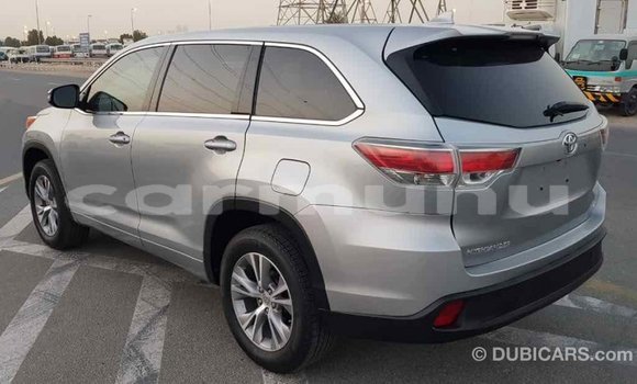 Buy Import Toyota Highlander Other Car in Import - Dubai in Region of Bouenza Buy Import Toyota Highlander Other Car in Import - Dubai in Region of Bouenza