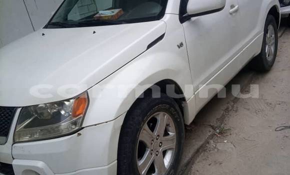 Acheter Occasion Voiture Suzuki Vitara Blanc à Brazzaville, Commune de Brazzaville Acheter Occasion Voiture Suzuki Vitara Blanc à Brazzaville, Commune de Brazzaville