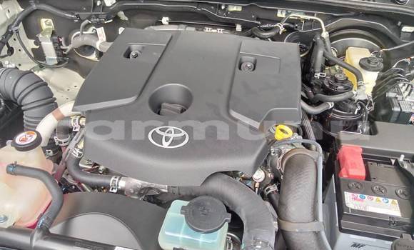 Acheter Occasion Voiture Toyota Hilux Blanc à Brazzaville, Commune de Brazzaville Acheter Occasion Voiture Toyota Hilux Blanc à Brazzaville, Commune de Brazzaville