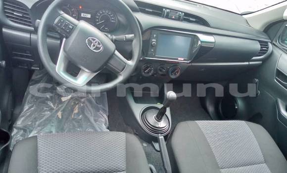 Acheter Occasion Voiture Toyota Hilux Blanc à Brazzaville, Commune de Brazzaville Acheter Occasion Voiture Toyota Hilux Blanc à Brazzaville, Commune de Brazzaville