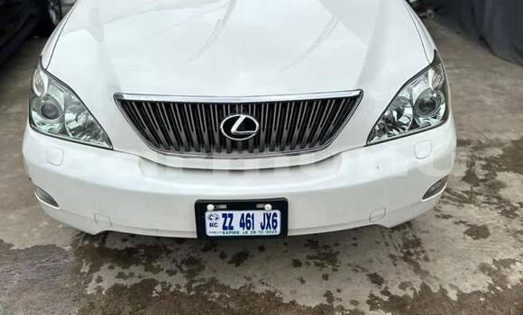 Acheter Occasion Voiture Lexus RX 330 Blanc à Brazzaville, Commune de Brazzaville Acheter Occasion Voiture Lexus RX 330 Blanc à Brazzaville, Commune de Brazzaville