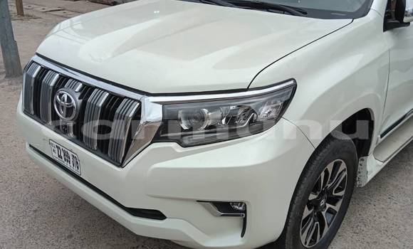 Acheter Occasion Voiture Toyota Vellfire Blanc à Brazzaville, Commune de Brazzaville Acheter Occasion Voiture Toyota Vellfire Blanc à Brazzaville, Commune de Brazzaville