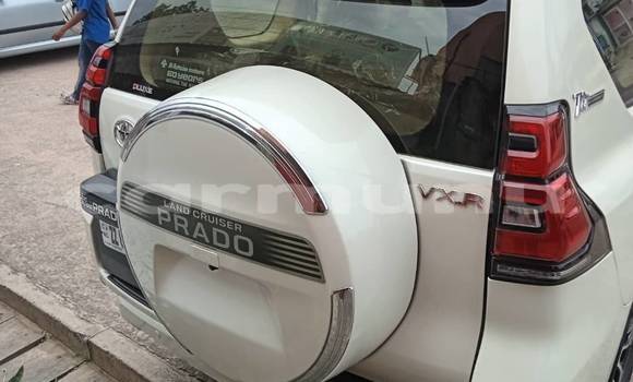 Acheter Occasion Voiture Toyota Vellfire Blanc à Brazzaville, Commune de Brazzaville Acheter Occasion Voiture Toyota Vellfire Blanc à Brazzaville, Commune de Brazzaville