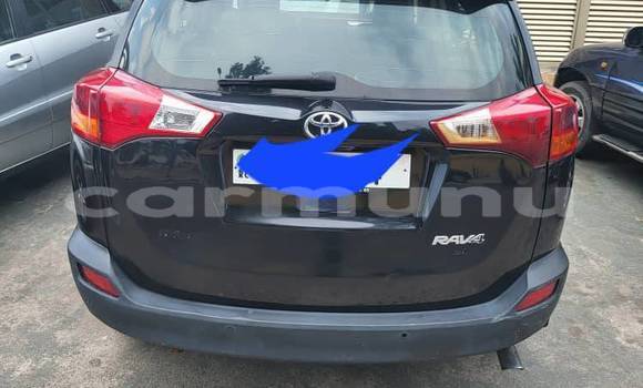 Acheter Occasion Voiture Toyota RAV4 Noir à Brazzaville, Commune de Brazzaville Acheter Occasion Voiture Toyota RAV4 Noir à Brazzaville, Commune de Brazzaville