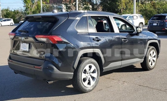 Acheter Occasion Voiture Toyota RAV4 Noir à Brazzaville, Commune de Brazzaville Acheter Occasion Voiture Toyota RAV4 Noir à Brazzaville, Commune de Brazzaville