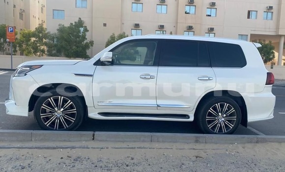 Buy Used Lexus LX 570 White Car in Brazzaville in Municipality of Brazzaville Buy Used Lexus LX 570 White Car in Brazzaville in Municipality of Brazzaville