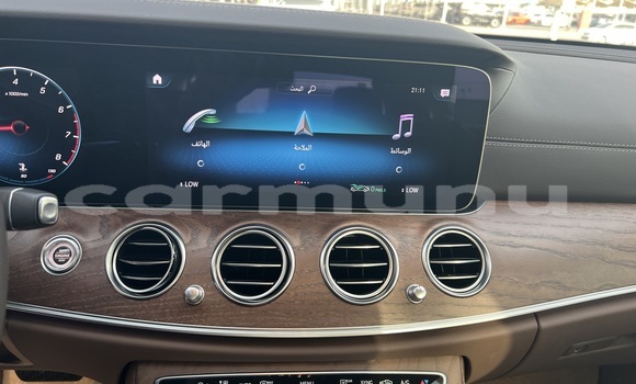 Acheter Neuf Voiture Mercedes-Benz E–Class Noir à Brazzaville, Commune de Brazzaville Acheter Neuf Voiture Mercedes-Benz E–Class Noir à Brazzaville, Commune de Brazzaville