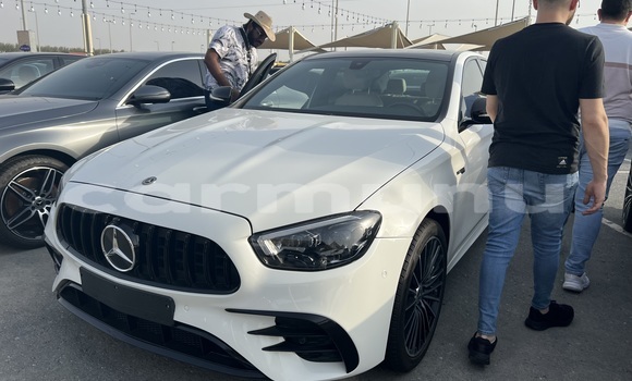 Acheter Occasion Voiture Mercedes-Benz E–Class Autre à Brazzaville, Commune de Brazzaville Acheter Occasion Voiture Mercedes-Benz E–Class Autre à Brazzaville, Commune de Brazzaville