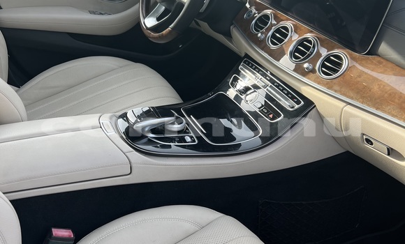 Acheter Occasion Voiture Mercedes-Benz E–Class Autre à Brazzaville, Commune de Brazzaville Acheter Occasion Voiture Mercedes-Benz E–Class Autre à Brazzaville, Commune de Brazzaville