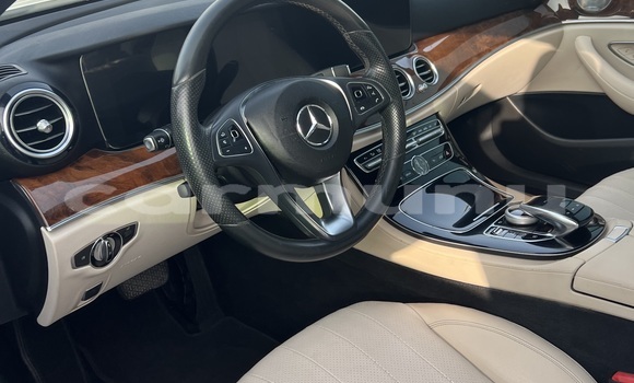 Acheter Occasion Voiture Mercedes-Benz E–Class Autre à Brazzaville, Commune de Brazzaville Acheter Occasion Voiture Mercedes-Benz E–Class Autre à Brazzaville, Commune de Brazzaville