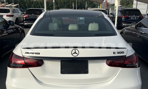 Acheter Occasion Voiture Mercedes-Benz E–Class Autre à Brazzaville, Commune de Brazzaville Acheter Occasion Voiture Mercedes-Benz E–Class Autre à Brazzaville, Commune de Brazzaville