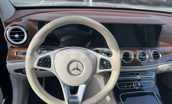 Acheter Occasion Voiture Mercedes-Benz E–Class Autre à Brazzaville, Commune de Brazzaville Acheter Occasion Voiture Mercedes-Benz E–Class Autre à Brazzaville, Commune de Brazzaville