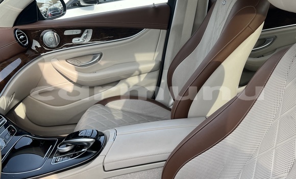 Acheter Occasion Voiture Mercedes-Benz E–Class Autre à Brazzaville, Commune de Brazzaville Acheter Occasion Voiture Mercedes-Benz E–Class Autre à Brazzaville, Commune de Brazzaville