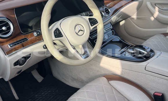 Acheter Occasion Voiture Mercedes-Benz E–Class Autre à Brazzaville, Commune de Brazzaville Acheter Occasion Voiture Mercedes-Benz E–Class Autre à Brazzaville, Commune de Brazzaville