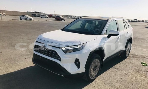 Buy Used Toyota RAV4 Red Car in Brazzaville in Municipality of Brazzaville Buy Used Toyota RAV4 Red Car in Brazzaville in Municipality of Brazzaville
