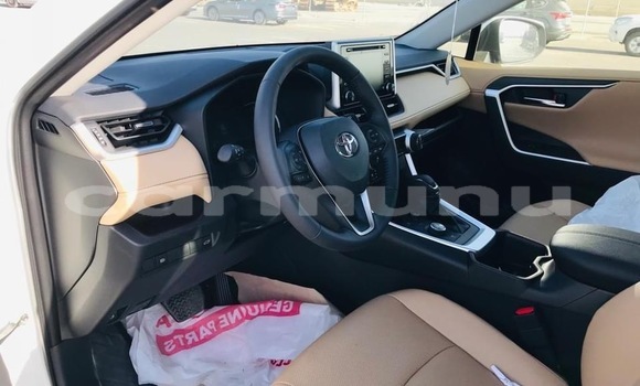 Buy Used Toyota RAV4 Red Car in Brazzaville in Municipality of Brazzaville Buy Used Toyota RAV4 Red Car in Brazzaville in Municipality of Brazzaville