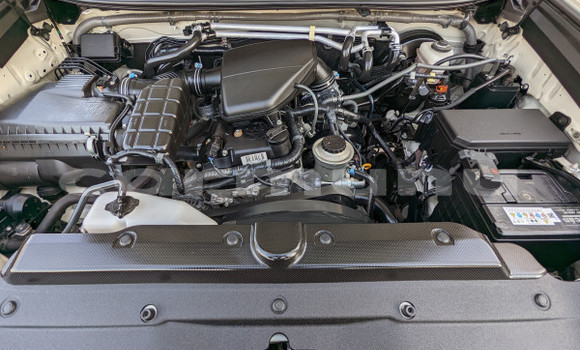 Buy Used Toyota Land Cruiser Prado White Car in Brazzaville in Municipality of Brazzaville Buy Used Toyota Land Cruiser Prado White Car in Brazzaville in Municipality of Brazzaville