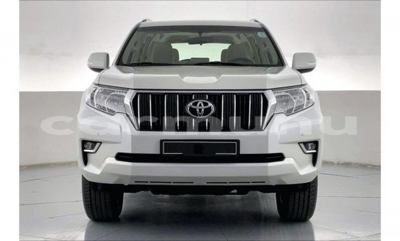 Buy Used Toyota Land Cruiser Prado White Car in Brazzaville in Municipality of Brazzaville Buy Used Toyota Land Cruiser Prado White Car in Brazzaville in Municipality of Brazzaville