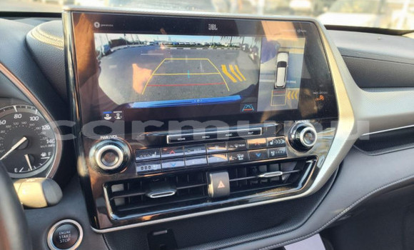 Buy Used Toyota C-HR Silver Car in Brazzaville in Municipality of Brazzaville Buy Used Toyota C-HR Silver Car in Brazzaville in Municipality of Brazzaville