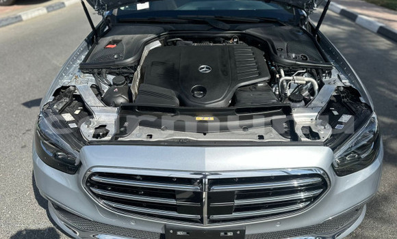 Acheter Occasion Voiture Mercedes-Benz E–Class Gris à Brazzaville, Commune de Brazzaville Acheter Occasion Voiture Mercedes-Benz E–Class Gris à Brazzaville, Commune de Brazzaville