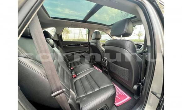 Buy Used Kia Sportage Silver Car in Djambala in uplands Buy Used Kia Sportage Silver Car in Djambala in uplands