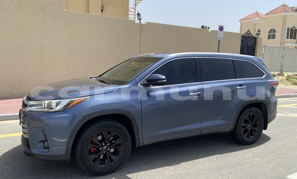 Acheter Occasion Voiture Toyota Highlander Bleu à Brazzaville, Commune de Brazzaville Acheter Occasion Voiture Toyota Highlander Bleu à Brazzaville, Commune de Brazzaville