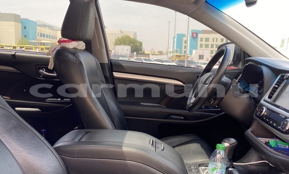 Acheter Occasion Voiture Toyota Highlander Bleu à Brazzaville, Commune de Brazzaville Acheter Occasion Voiture Toyota Highlander Bleu à Brazzaville, Commune de Brazzaville