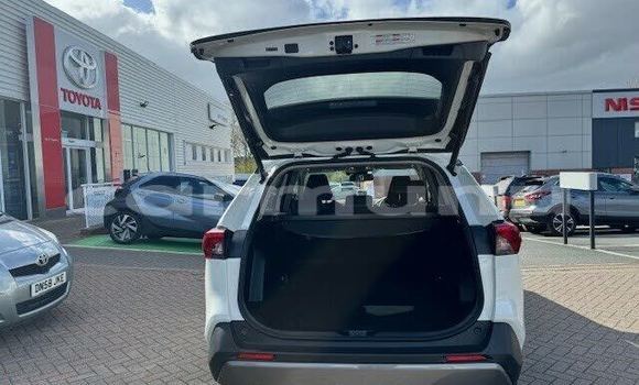 Acheter Occasion Voiture Toyota RAV4 Marron à Kinkala, Pool Acheter Occasion Voiture Toyota RAV4 Marron à Kinkala, Pool