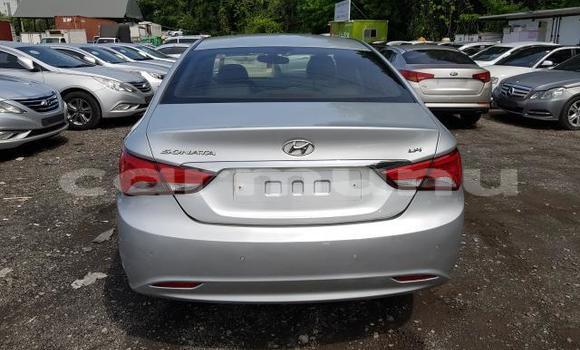 Buy Used Hyundai Sonata Silver Car in Brazzaville in Municipality of Brazzaville Buy Used Hyundai Sonata Silver Car in Brazzaville in Municipality of Brazzaville