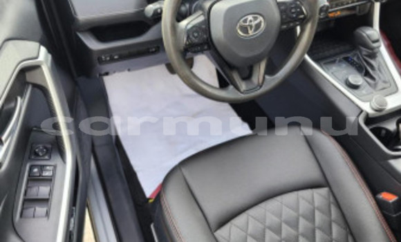Buy Used Toyota RAV4 Silver Car in Brazzaville in Municipality of Brazzaville Buy Used Toyota RAV4 Silver Car in Brazzaville in Municipality of Brazzaville