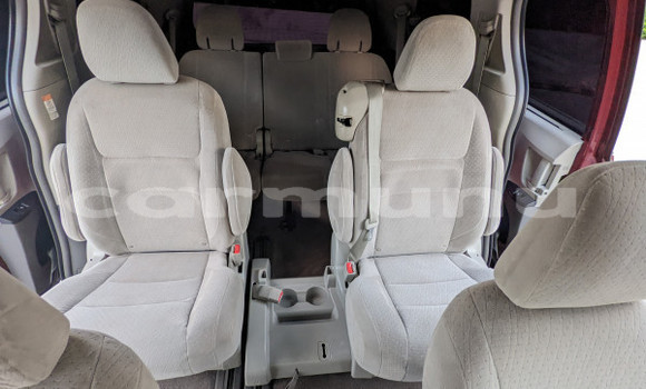 Buy Used Toyota Sienna Red Car in Brazzaville in Municipality of Brazzaville Buy Used Toyota Sienna Red Car in Brazzaville in Municipality of Brazzaville