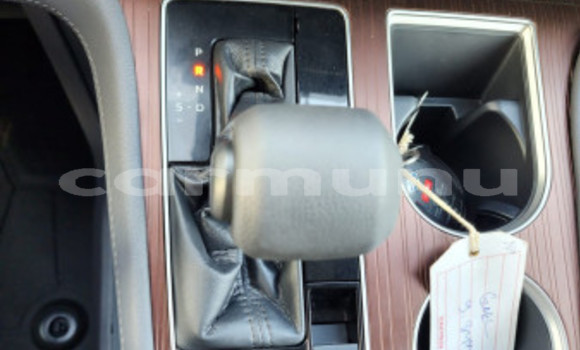 Buy Used Toyota Sienna Red Car in Brazzaville in Municipality of Brazzaville Buy Used Toyota Sienna Red Car in Brazzaville in Municipality of Brazzaville