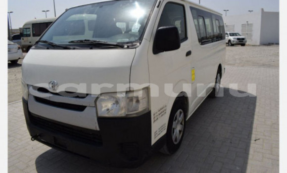 Buy Used Toyota Hiace White Car in Brazzaville in Municipality of Brazzaville Buy Used Toyota Hiace White Car in Brazzaville in Municipality of Brazzaville