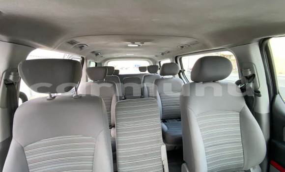 Acheter Occasion Voiture Hyundai H1 Blanc à Brazzaville, Commune de Brazzaville Acheter Occasion Voiture Hyundai H1 Blanc à Brazzaville, Commune de Brazzaville