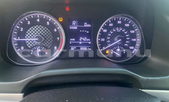 Buy Used Hyundai Elantra Silver Car in Brazzaville in Municipality of Brazzaville Buy Used Hyundai Elantra Silver Car in Brazzaville in Municipality of Brazzaville