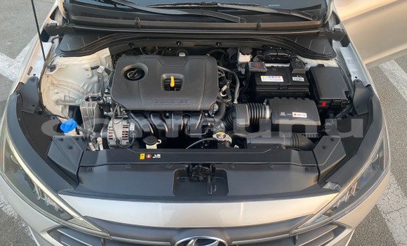 Buy Used Hyundai Elantra Silver Car in Brazzaville in Municipality of Brazzaville Buy Used Hyundai Elantra Silver Car in Brazzaville in Municipality of Brazzaville