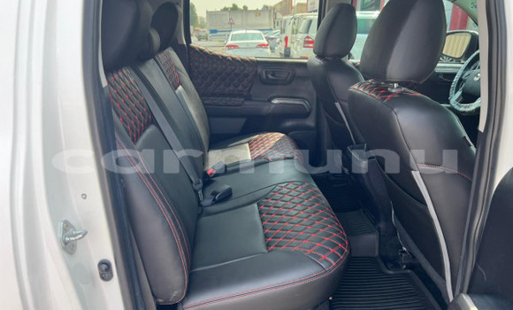 Buy Used Toyota Tacoma White Car in Brazzaville in Municipality of Brazzaville Buy Used Toyota Tacoma White Car in Brazzaville in Municipality of Brazzaville