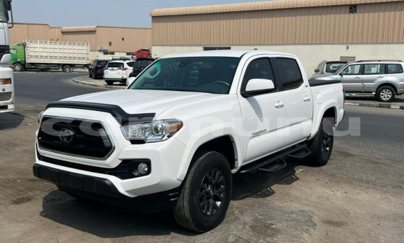 Buy Used Toyota Tacoma White Car in Brazzaville in Municipality of Brazzaville Buy Used Toyota Tacoma White Car in Brazzaville in Municipality of Brazzaville