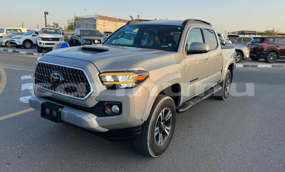 Buy Used Toyota Tacoma Other Car in Import - Dubai in Region of Bouenza Buy Used Toyota Tacoma Other Car in Import - Dubai in Region of Bouenza